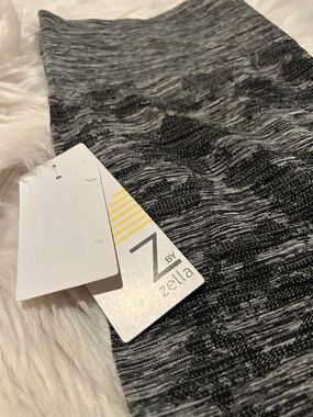 Zella Black & Gray Marled Performance Leggings